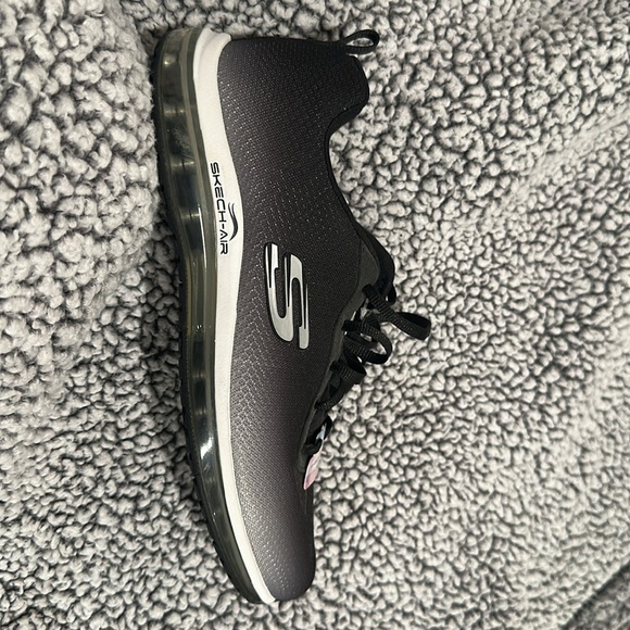 New - Picture 4 of 6